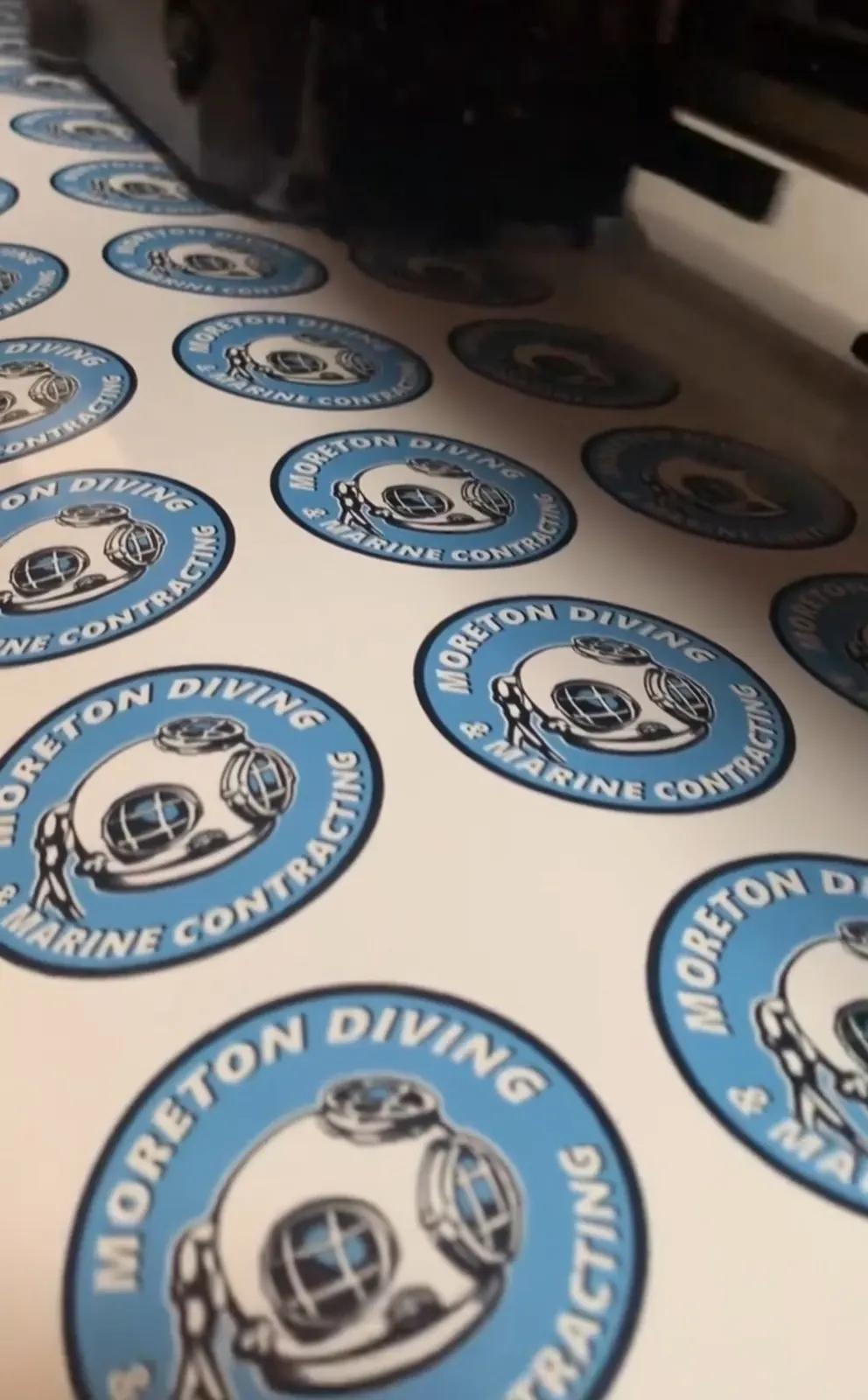 Moreton Diving custom printed round stickers by Sykes Signs